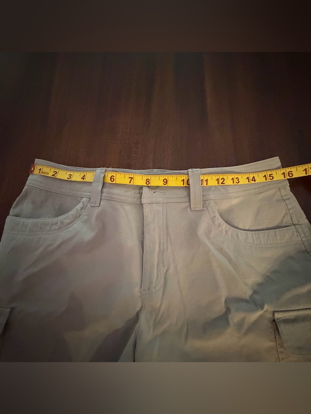 Eddie Bauer Summer Trail Shorts in Light Tan/grey Womens size 8 - Picture 2 of 7